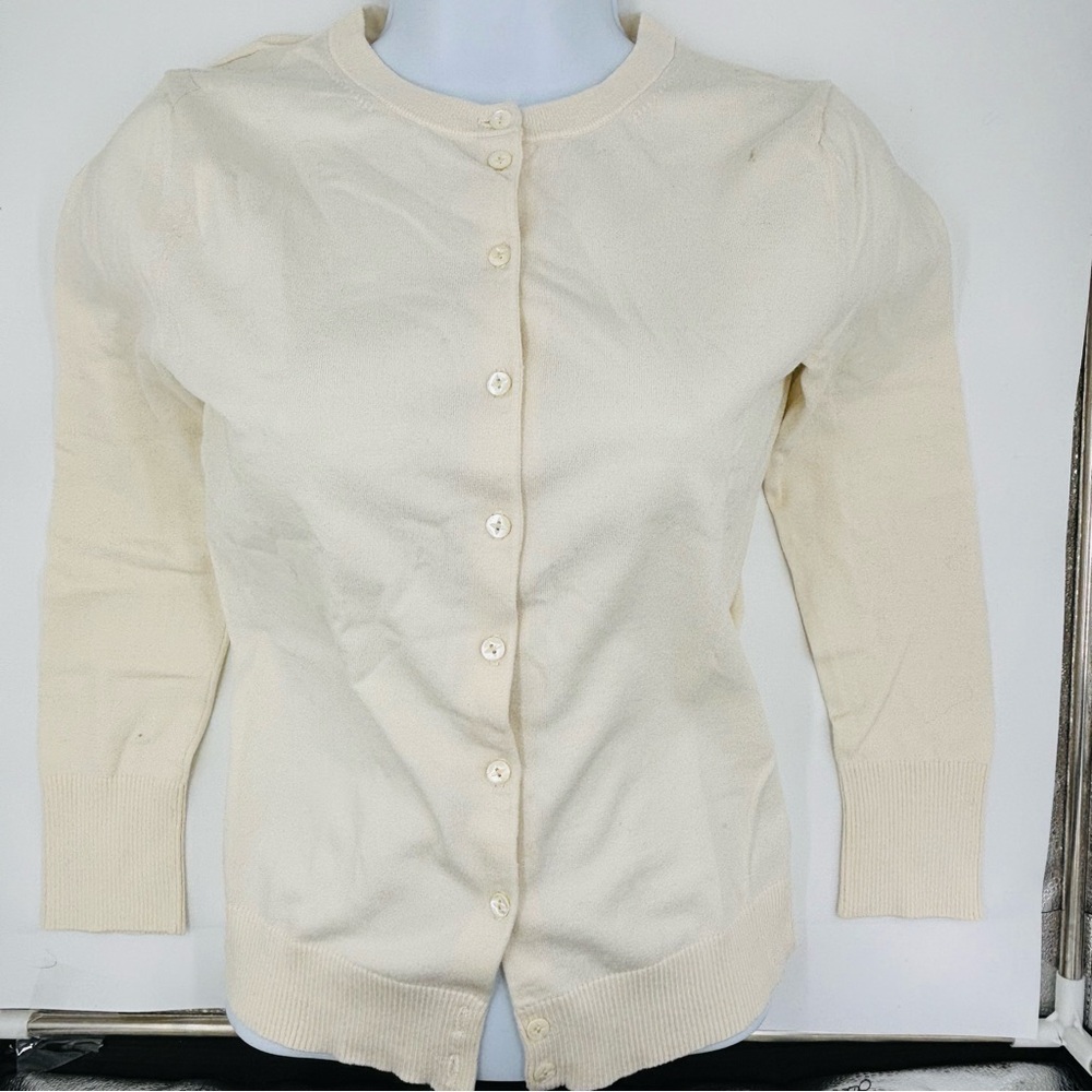 J Crew Clare Cardigan Size Medium Cream Solid Button Up